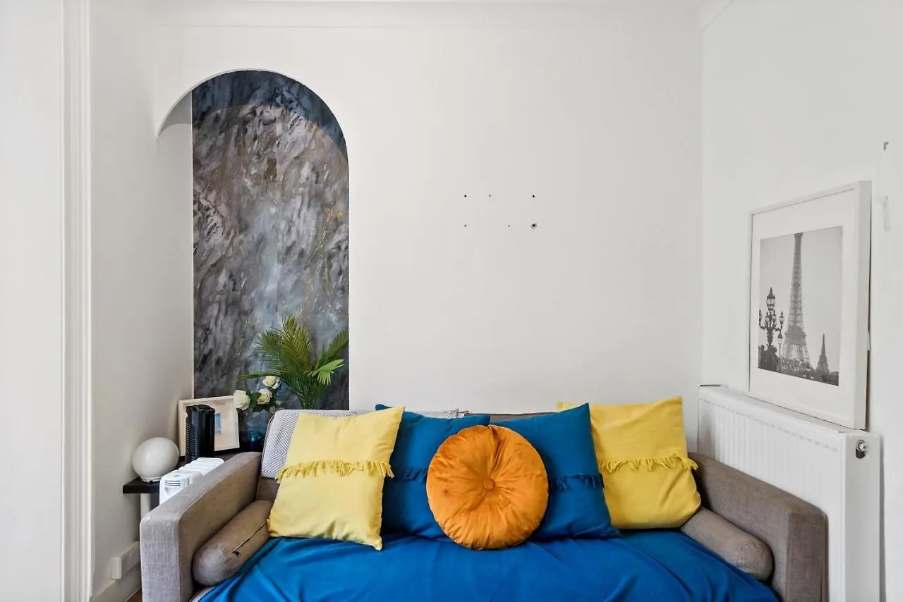 Modern One Bedroom Apartments In Brighton United Kingdom