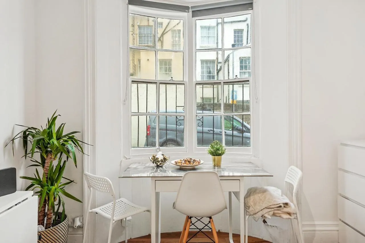 Modern One Bedroom Apartments In Brighton